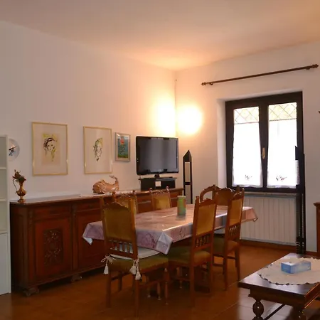 Con Patio Apartment Olbia